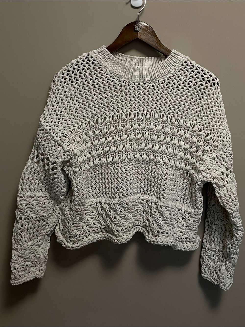 Bucket List Off White Chunky Knit Sweater Women's Small